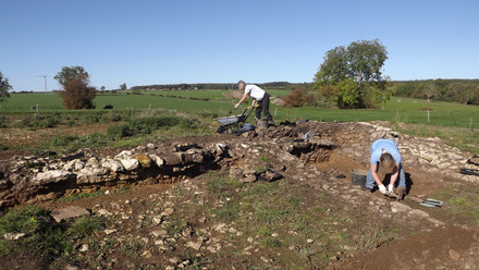 Commuity archaeologists unearth medieval farm 2_credit JB Archaeology.jpg