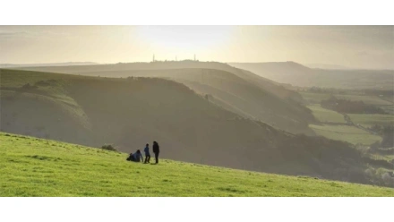 evening-walk-devils-dyke-west-sussex-1321354-404ab.webp