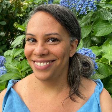 Dr Amara  Thornton
