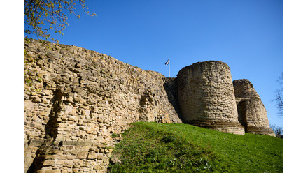 02-04-2026-pontefract-castle-easter-91-168fc.jpg