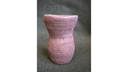 bronze-age-pot-7552b.jpg